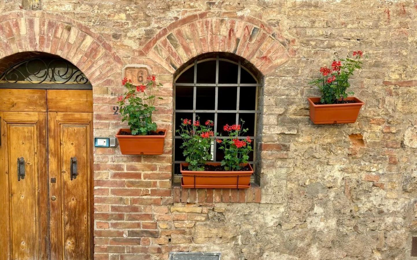 شقة L'Antica Nicchia - Centro Storico سان جيمينيانو المظهر الخارجي الصورة